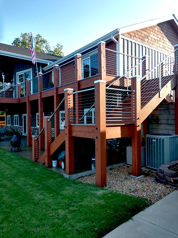 Cable Railing in Outdoor Setting