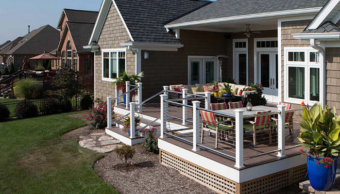 Deck Design with Cable Railing
